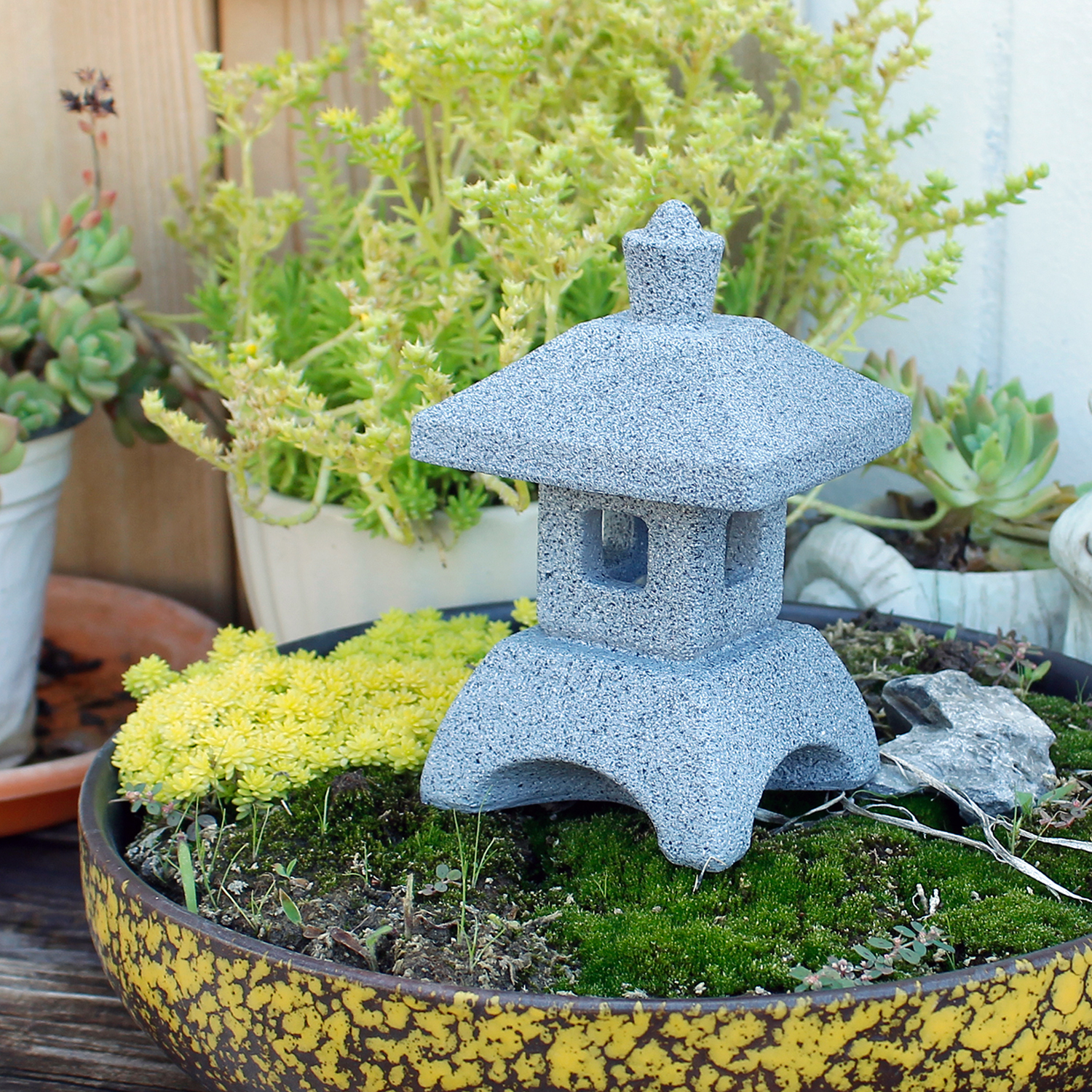 Japanese Lantern Pagoda Statue - Bonsai Garden In Japan recensie en prijs